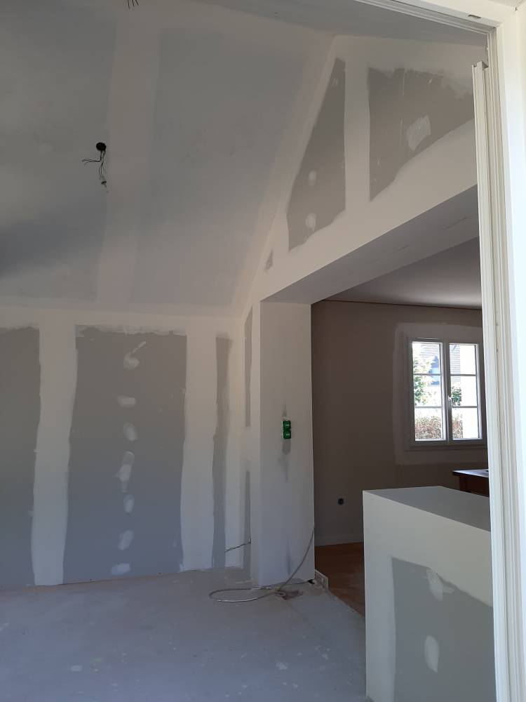 Finition en bandes à joint